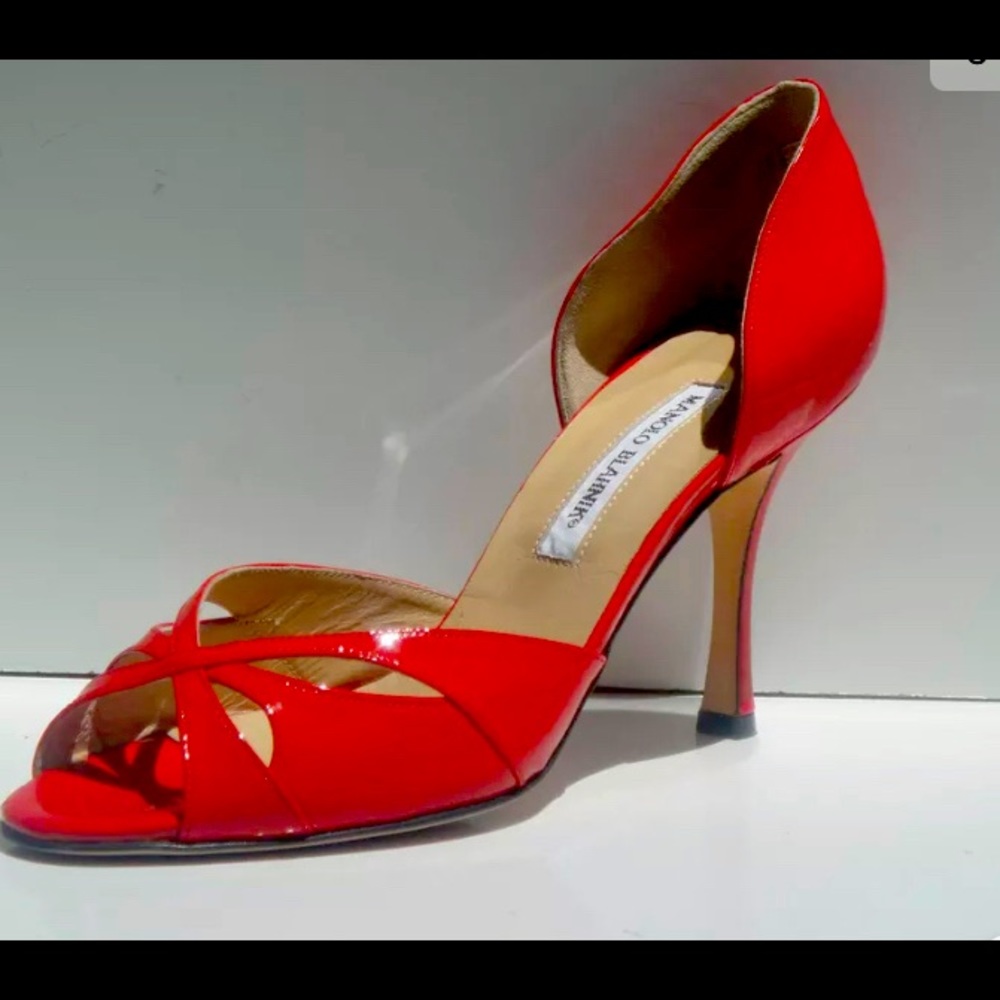 Manolo Blahnik D’orsay Pumps